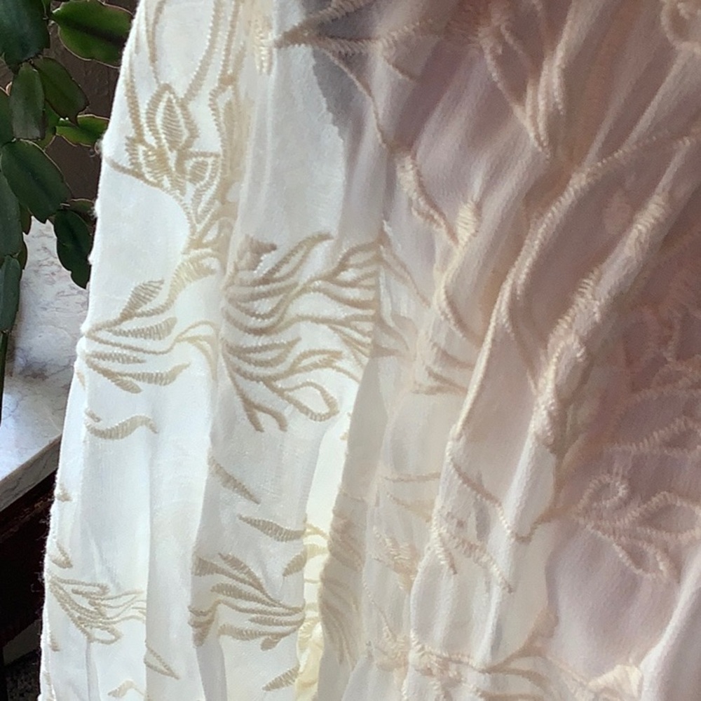 NWOT Johnny Was Rosanna Embroidered Top in Antique White - Picture 3 of 8